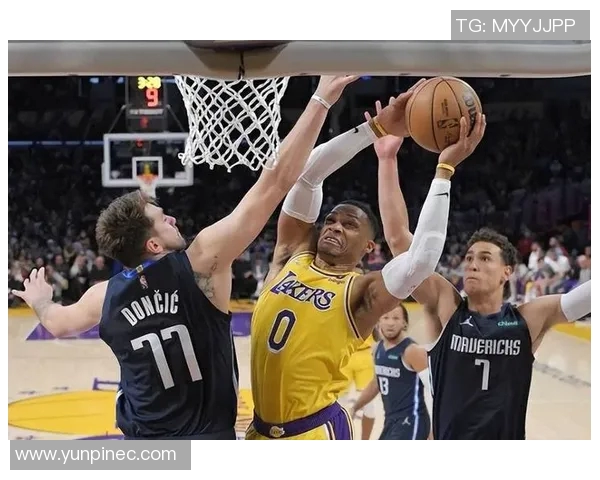 2008年NBA季后赛湖人与马刺精彩对决结果回顾与分析
